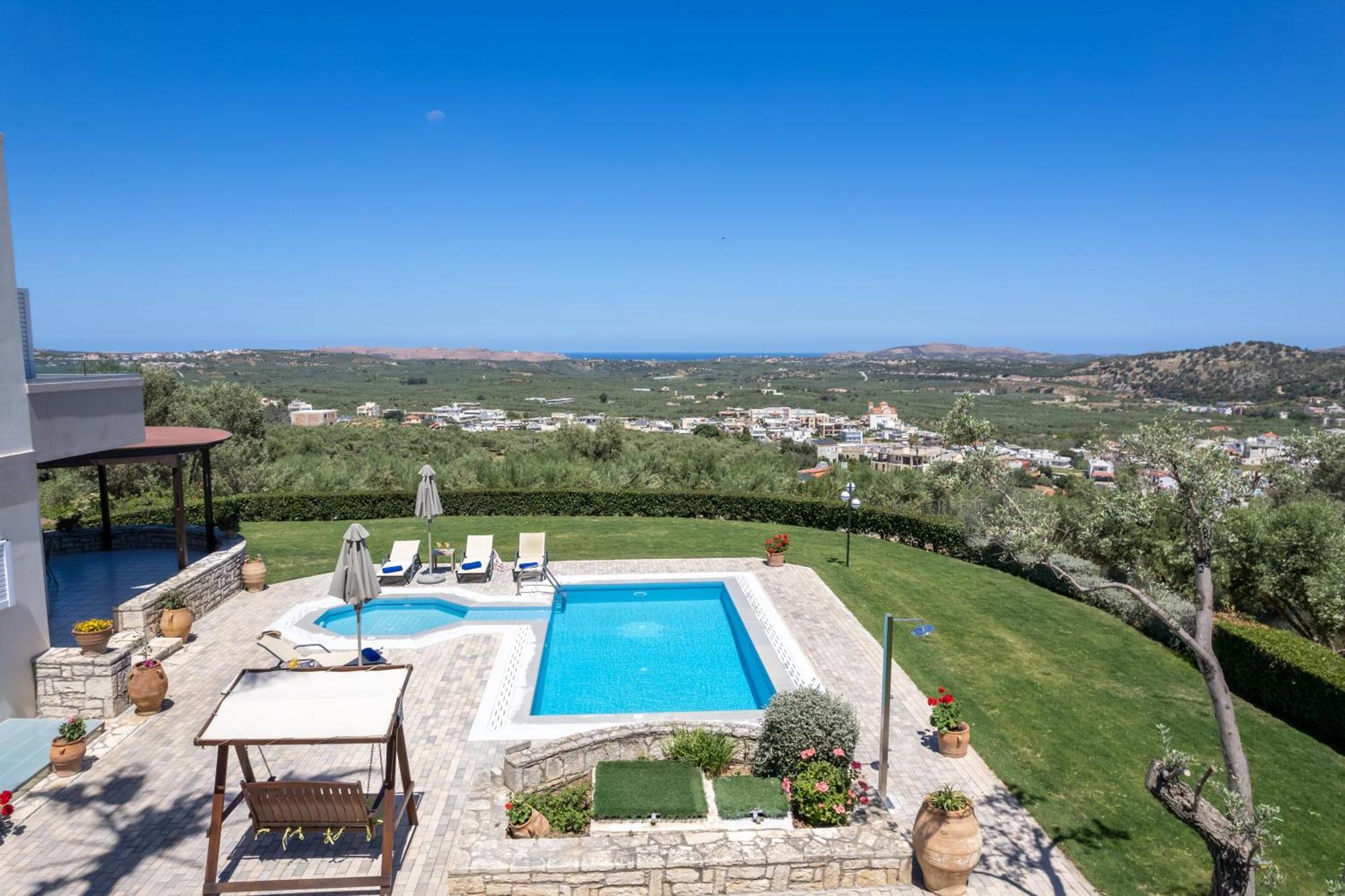 Villa Elisabeth Perama  Exterior photo